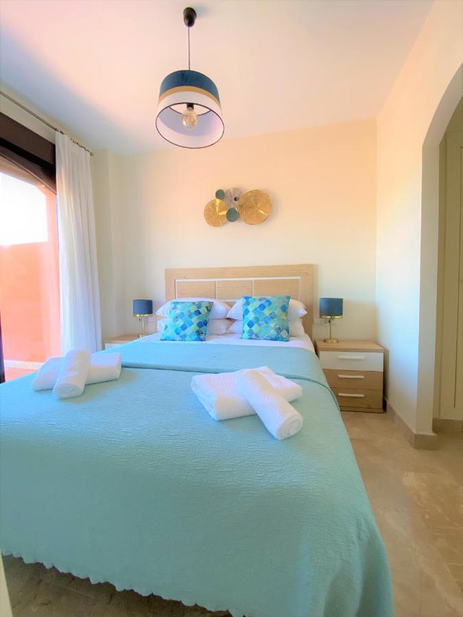 Sea View Penthouse Apartment With Hot Tub - Casa Bella Vista, Buenas Noches , Estepona Exterior photo