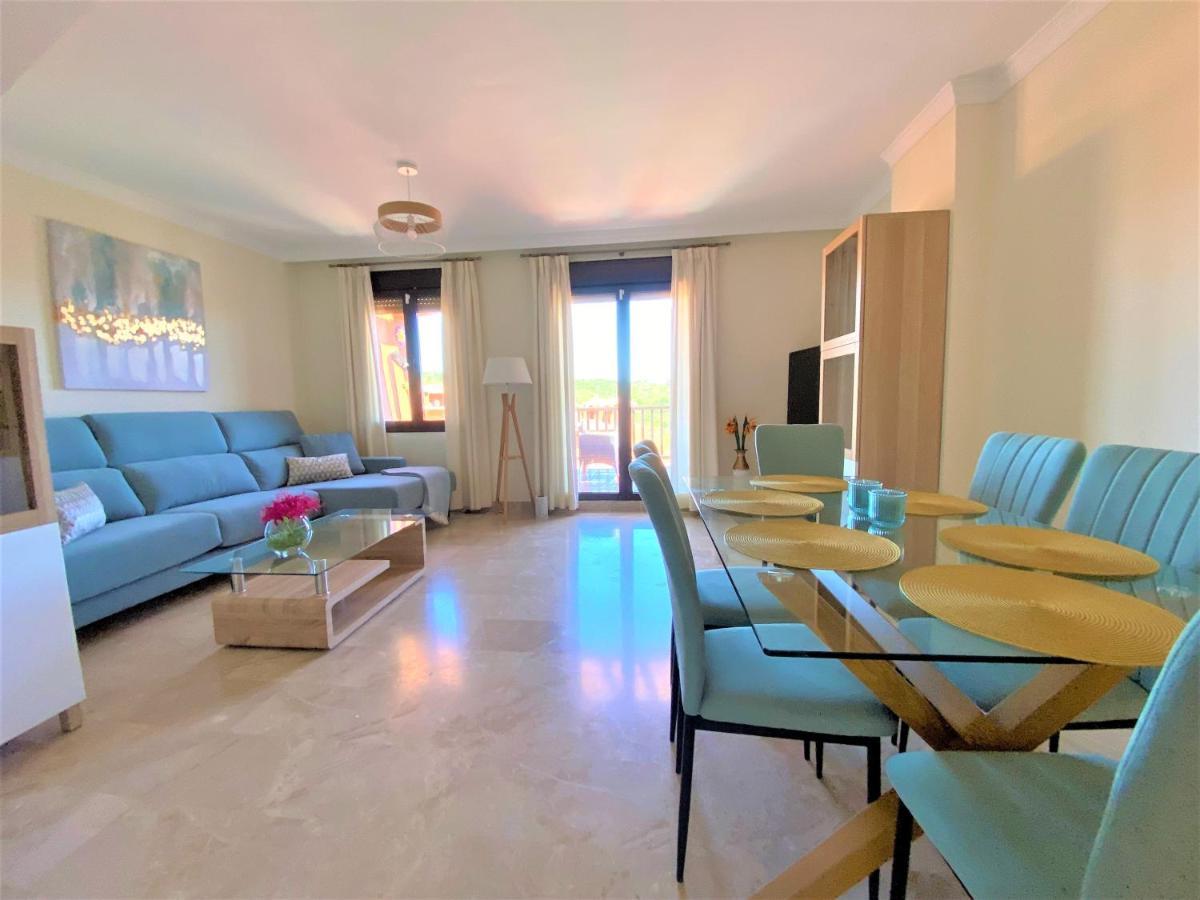 Sea View Penthouse Apartment With Hot Tub - Casa Bella Vista, Buenas Noches , Estepona Exterior photo