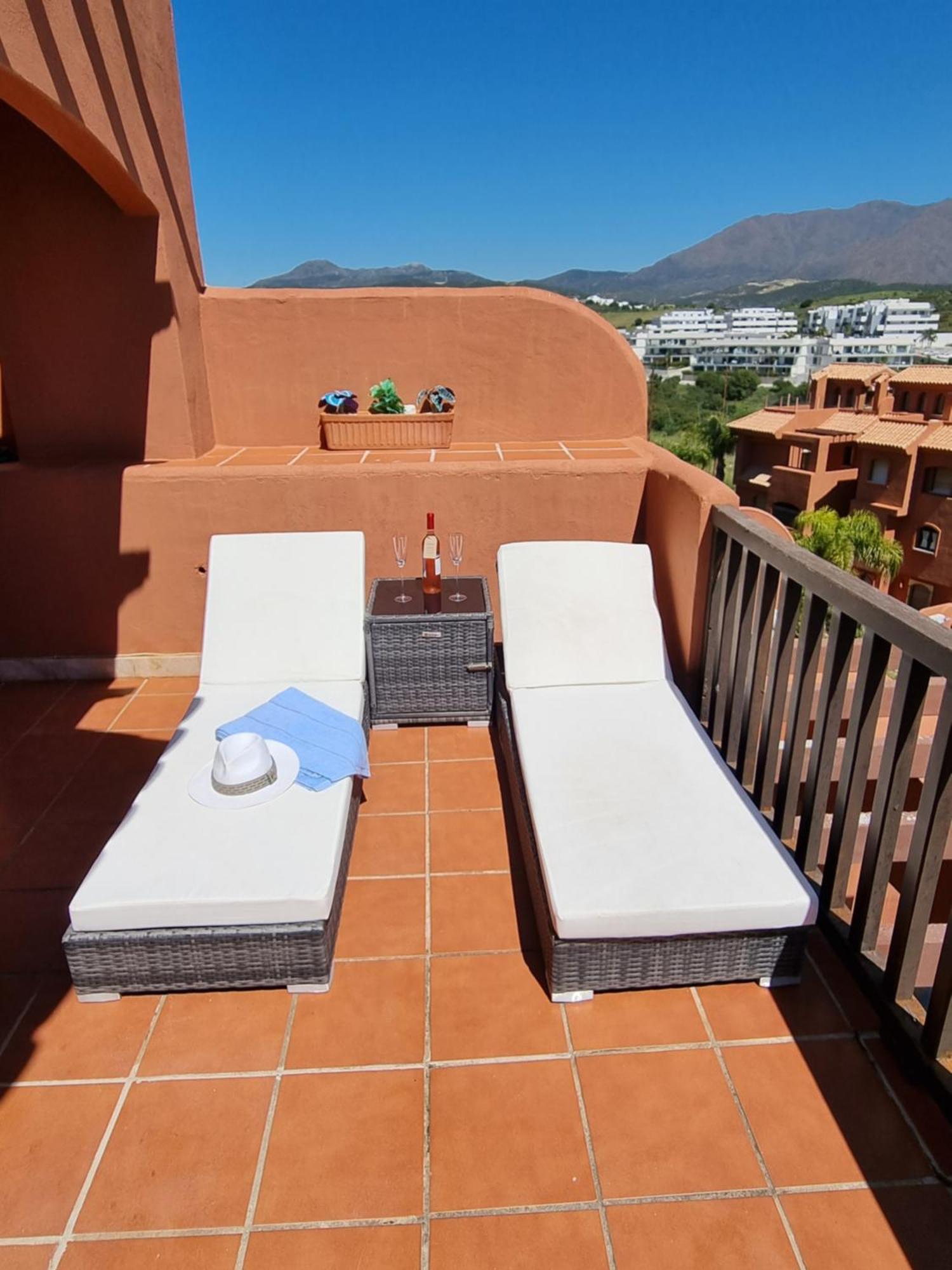 Sea View Penthouse Apartment With Hot Tub - Casa Bella Vista, Buenas Noches , Estepona Exterior photo
